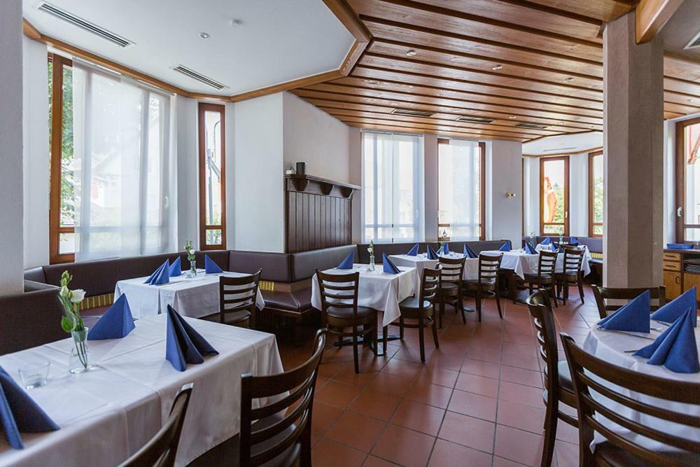 Ristorante Mare Blu Hotel Bisingen Bagian luar foto